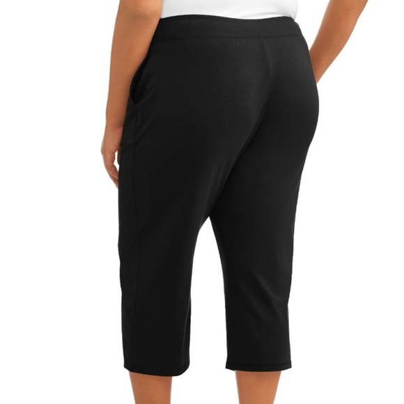 Gray 0XL NWT ✿ TERRA & SKY Plus Capri Pants - Picture 2 of 4